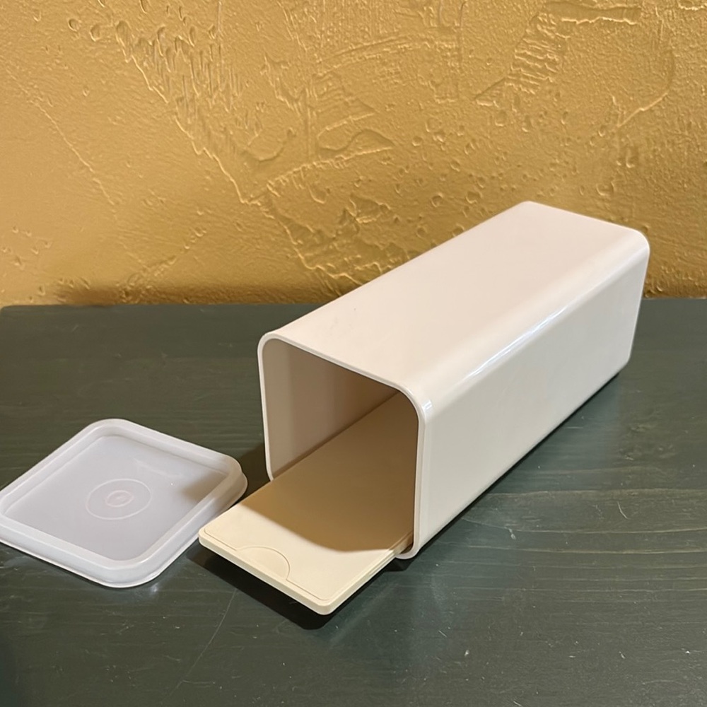 Vintage Retro Tupperware Velveeta keeper with Lid